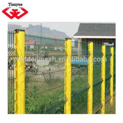 wire mesh fence manufacturer